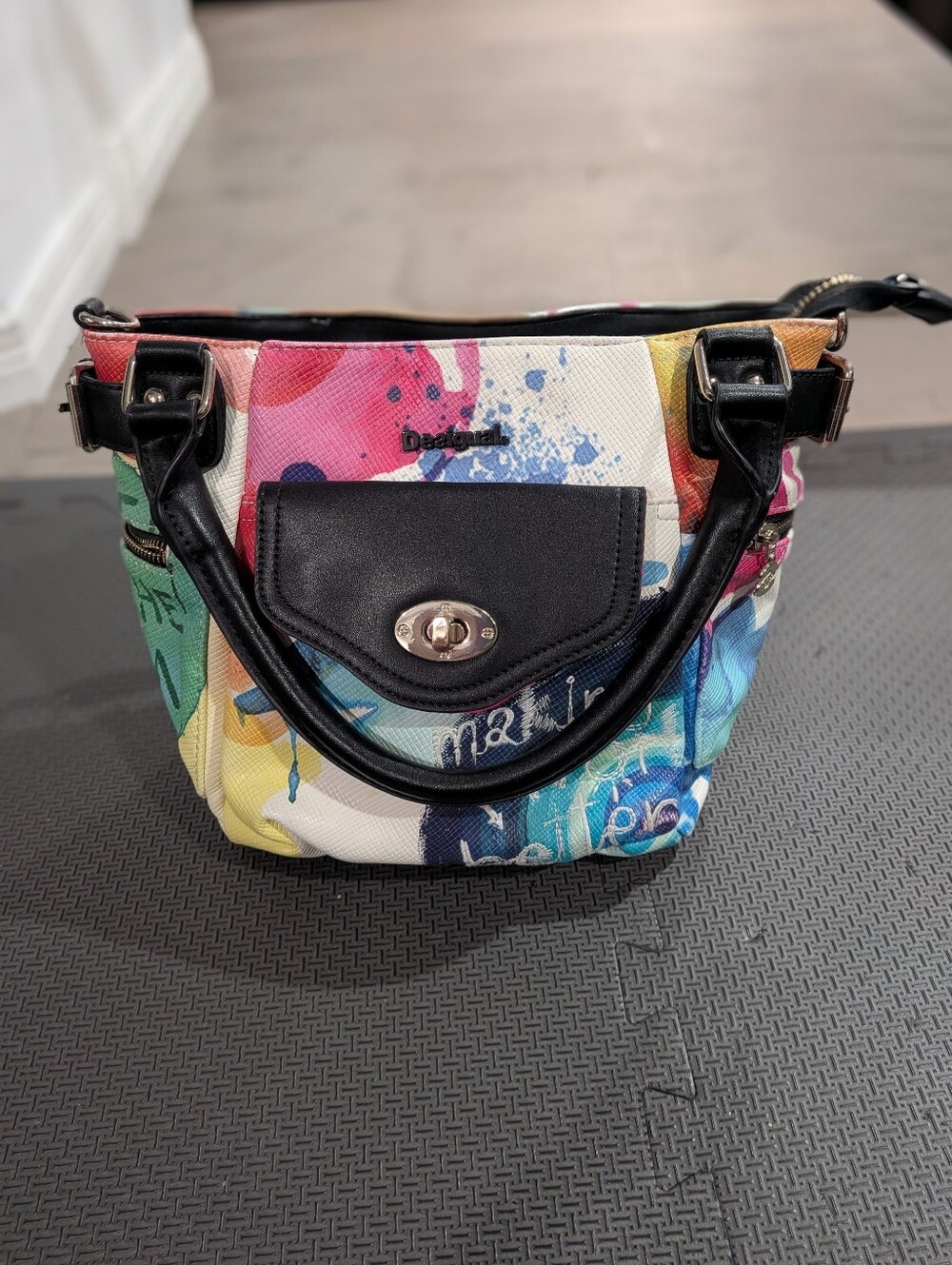 Desigual Multicolor Handbag